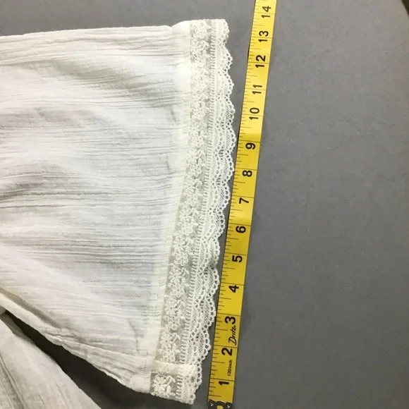 Copper Key Cream Embroidered Blouse - Picture 12 of 13